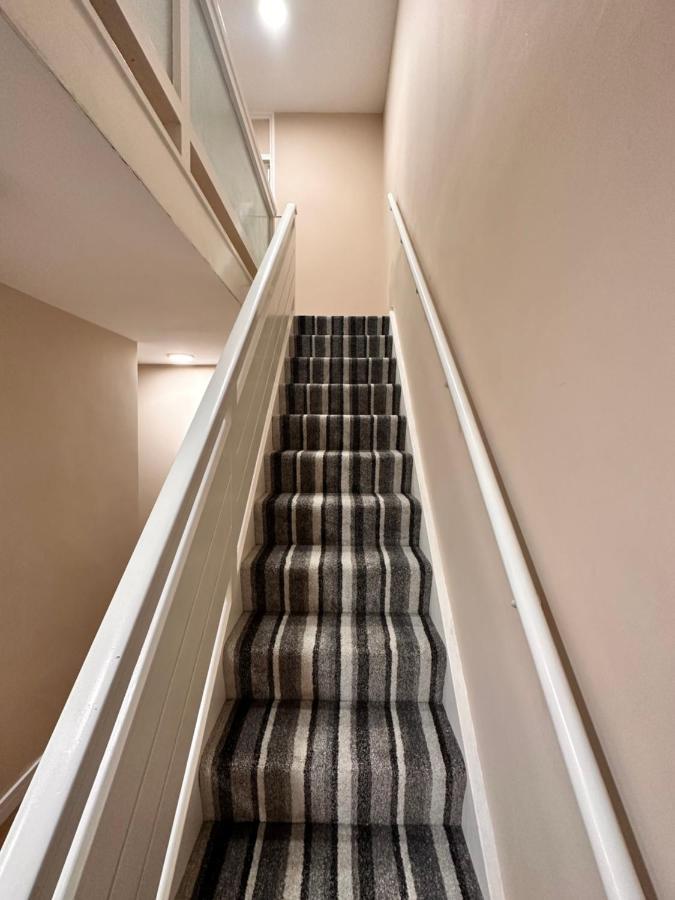 Canary Wharf Single Double And En-Suite Rooms London Bagian luar foto