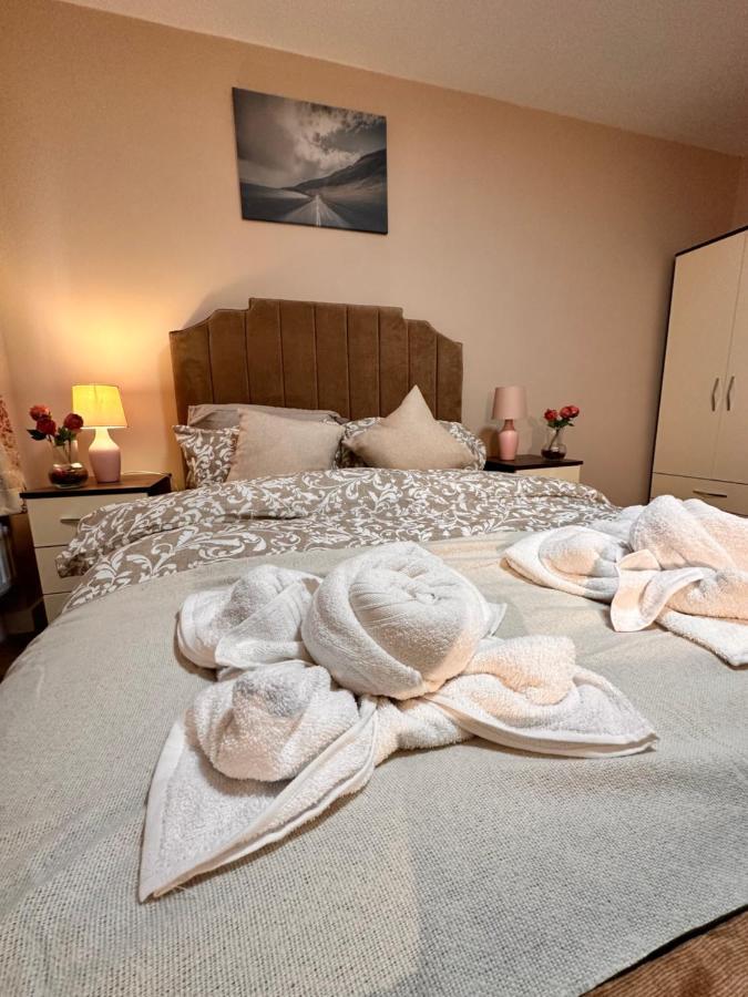 Canary Wharf Single Double And En-Suite Rooms London Bagian luar foto