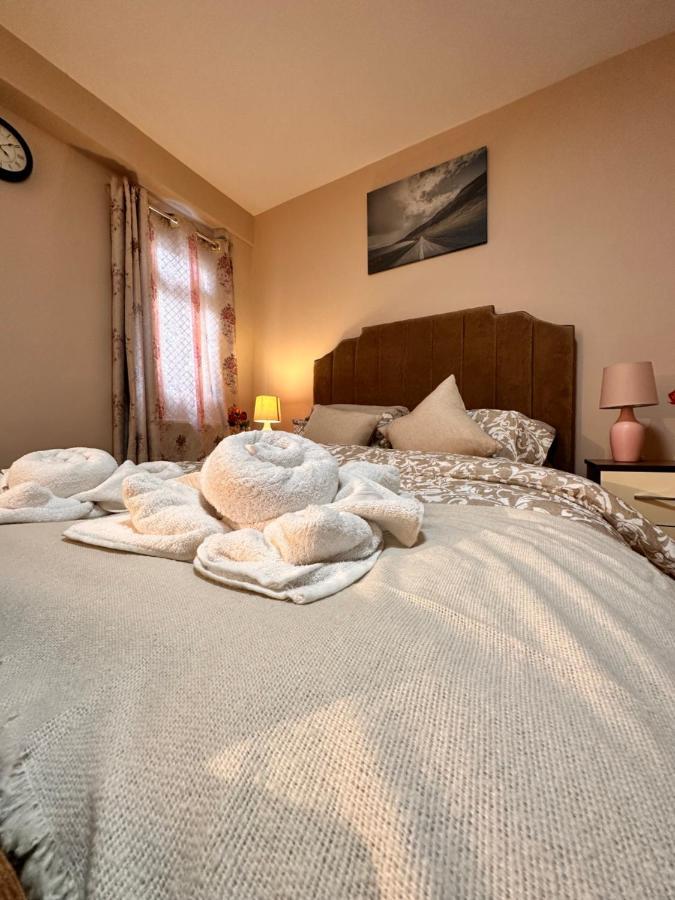 Canary Wharf Single Double And En-Suite Rooms London Bagian luar foto