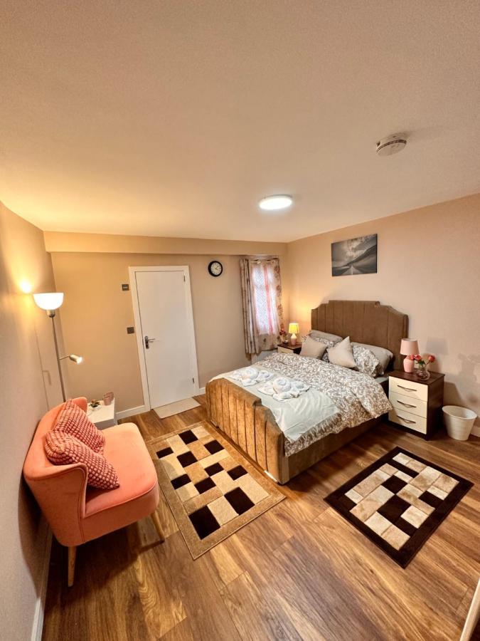 Canary Wharf Single Double And En-Suite Rooms London Bagian luar foto